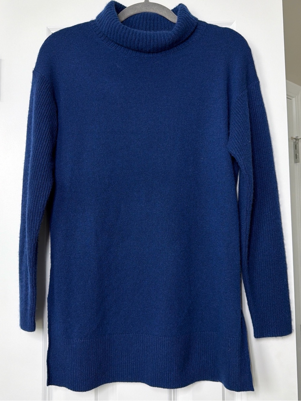 Ann Taylor Navy Blue Cashmere Turtleneck Sweater